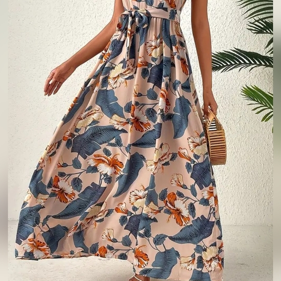 Garden Kiss Halter Maxi Dress - Desert Blue - Picture 3 of 9